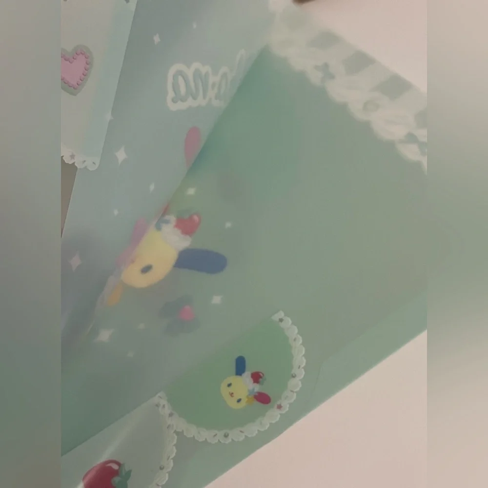 Usahana Five Pocket Folder